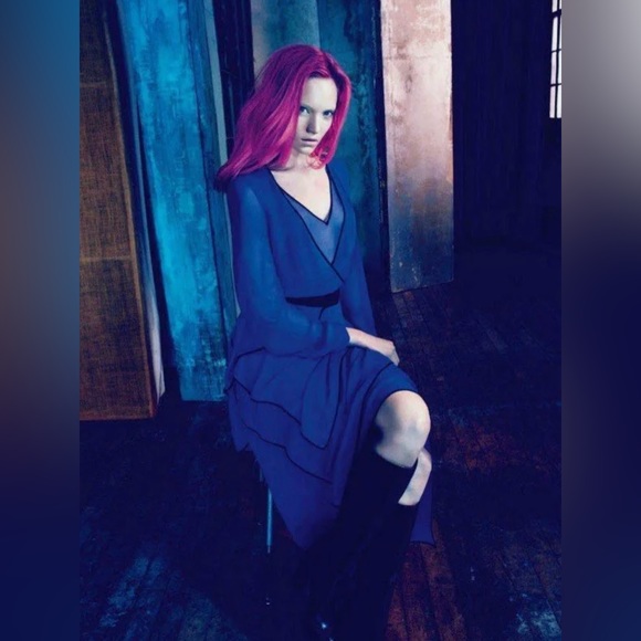 BCBGMAXAZRIA Runway 'Lydia' Silk Longsleeve Dress (Larkspur Blue) Small $428 - Picture 6 of 9